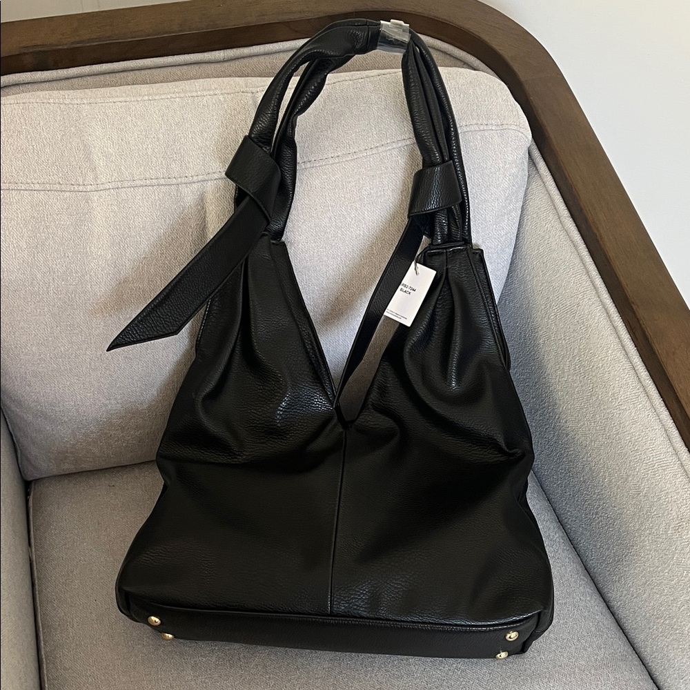 Sondra Robert's Black Women's Hobo Square Shoulder Bag -NWT